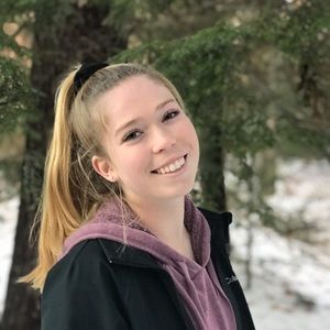 Meet your Posher, Carly